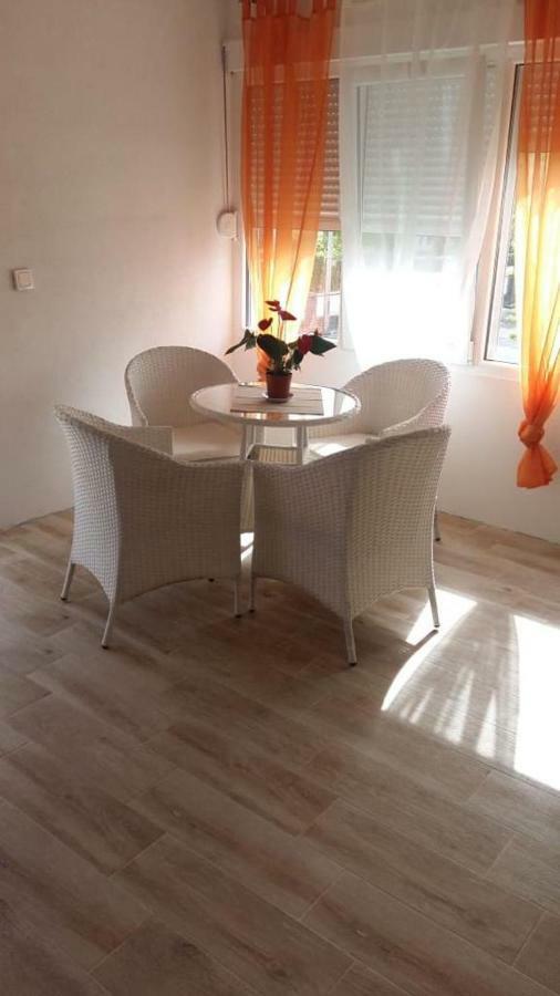 Macko, Apartmani Tivat Exterior photo